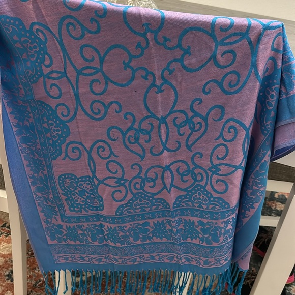 Cashmere scarf - Picture 7 of 8